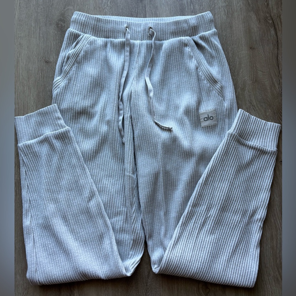 Alo Yoga Muse Sweatpant Joggers Small Ribbed Grey